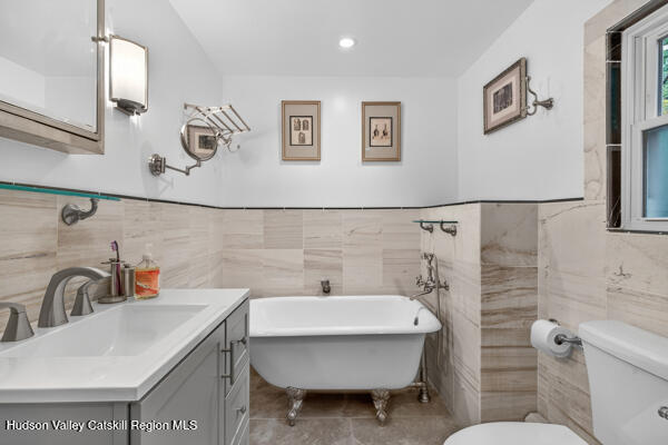 Saugerties, New York 12477, United States, 3 Bedrooms Bedrooms, ,1 BathroomBathrooms,Residential,Active,219852