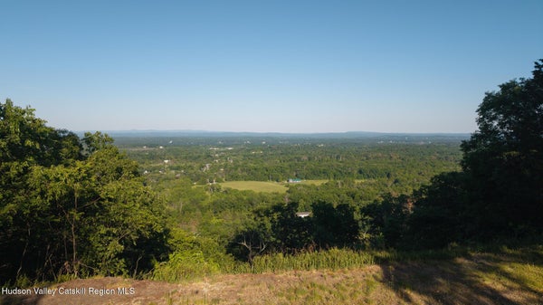 2 MT AIRY RD, SAUGERTIES, NY 12477 - Image 07d416dbf59fdf79add948d29bbafa5e/3476000241