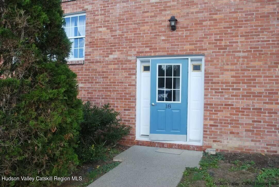 18-4 Huguenot Street #4, New Paltz, Ohio image 2