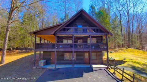 Photo of 88 County Road 54, Hannacroix, NY 12087 (MLS # 20261422)