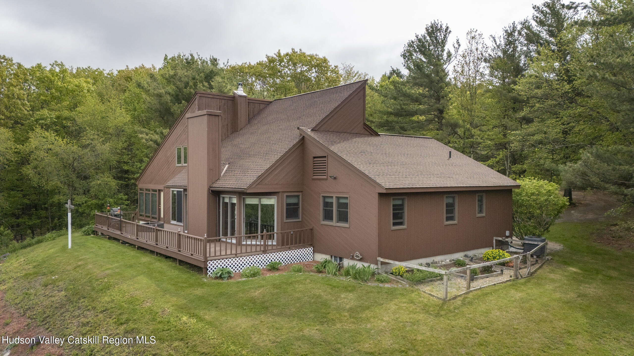 East Chatham, New York 12060, United States, 3 Bedrooms Bedrooms, ,3 BathroomsBathrooms,Residential,Active,151677