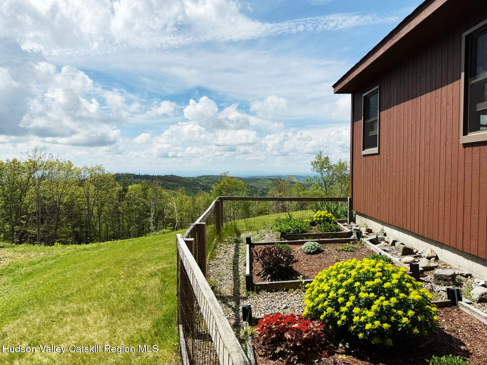 East Chatham, New York 12060, United States, 3 Bedrooms Bedrooms, ,3 BathroomsBathrooms,Residential,Active,151677
