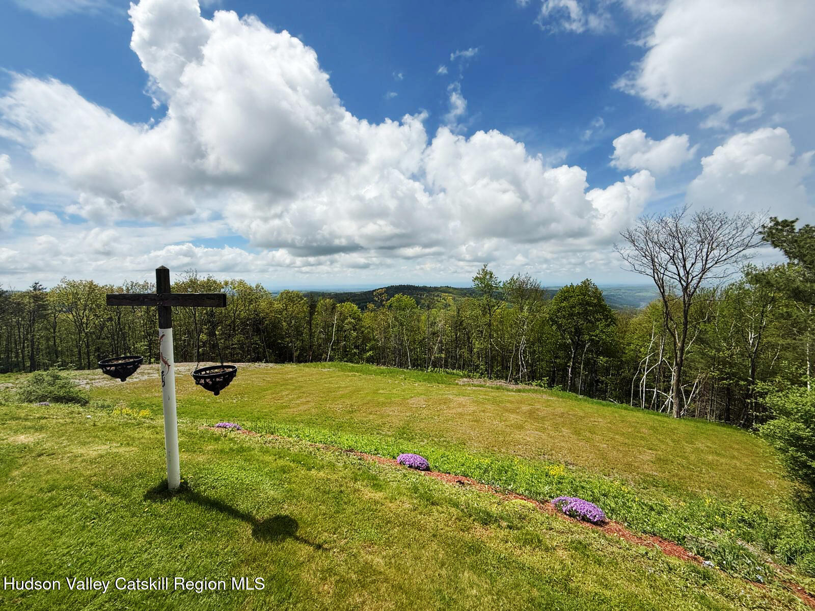 East Chatham, New York 12060, United States, 3 Bedrooms Bedrooms, ,3 BathroomsBathrooms,Residential,Active,151677