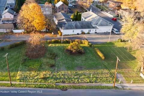 Homes For Sale - 251 E Strand Street<br/> Kingston, NY 12401