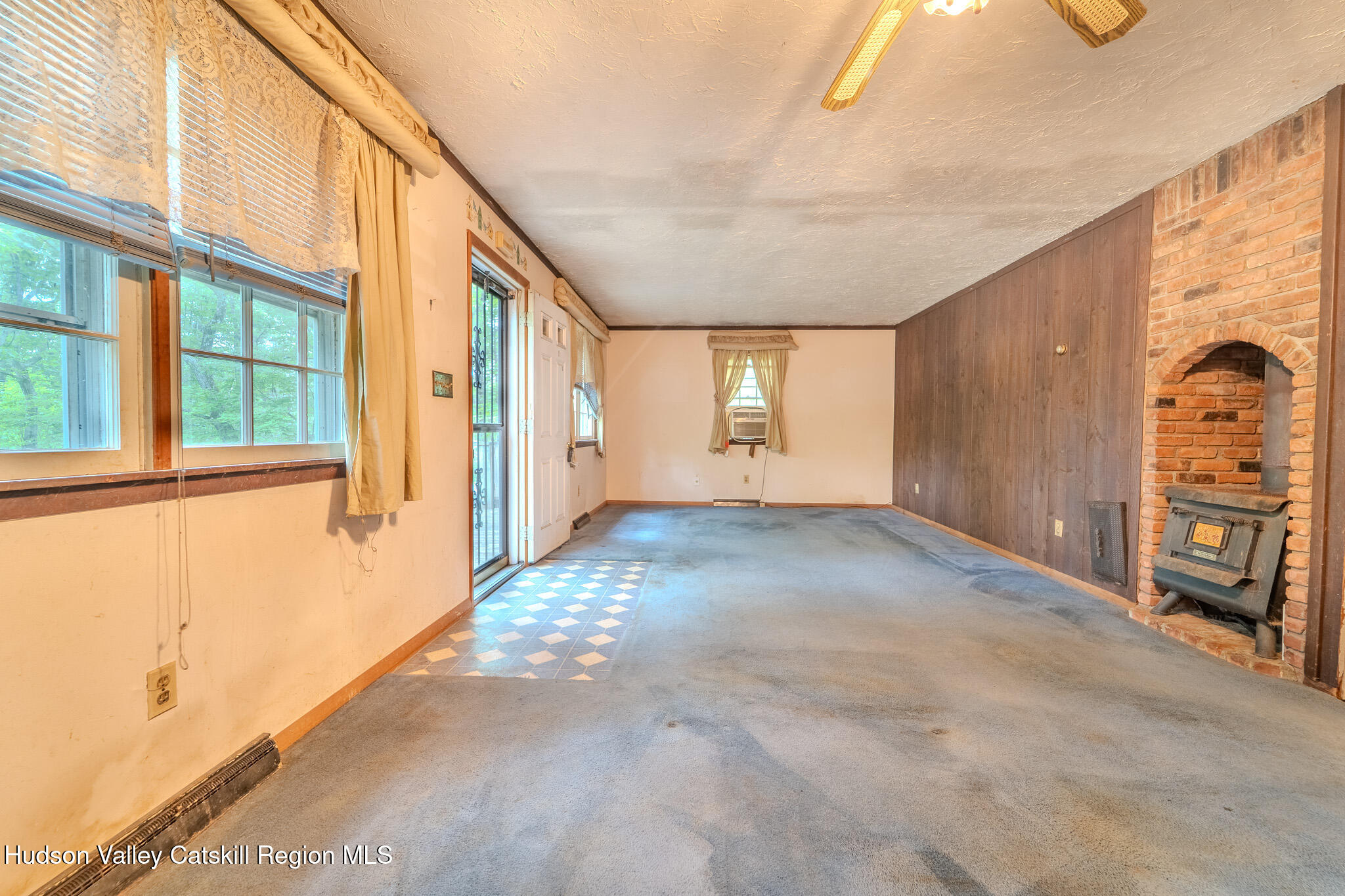 303 E Five Mile Woods Road, Catskill, Texas image 3