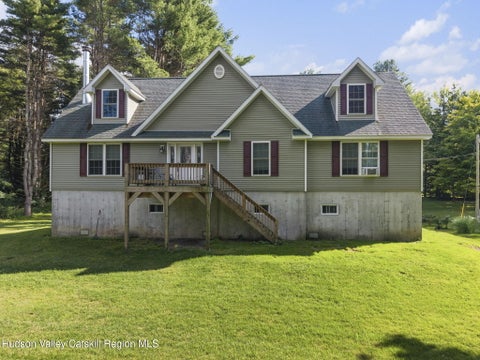 Photo of 150 Memory Lane, Esperance, NY 12066 (MLS # 20264687)