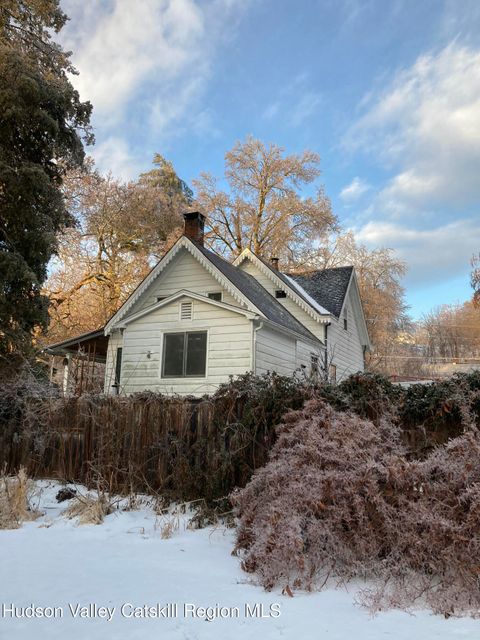 Photo of 1082 Main Street, Malden On Hudson, NY 12453 (MLS # 20260848)