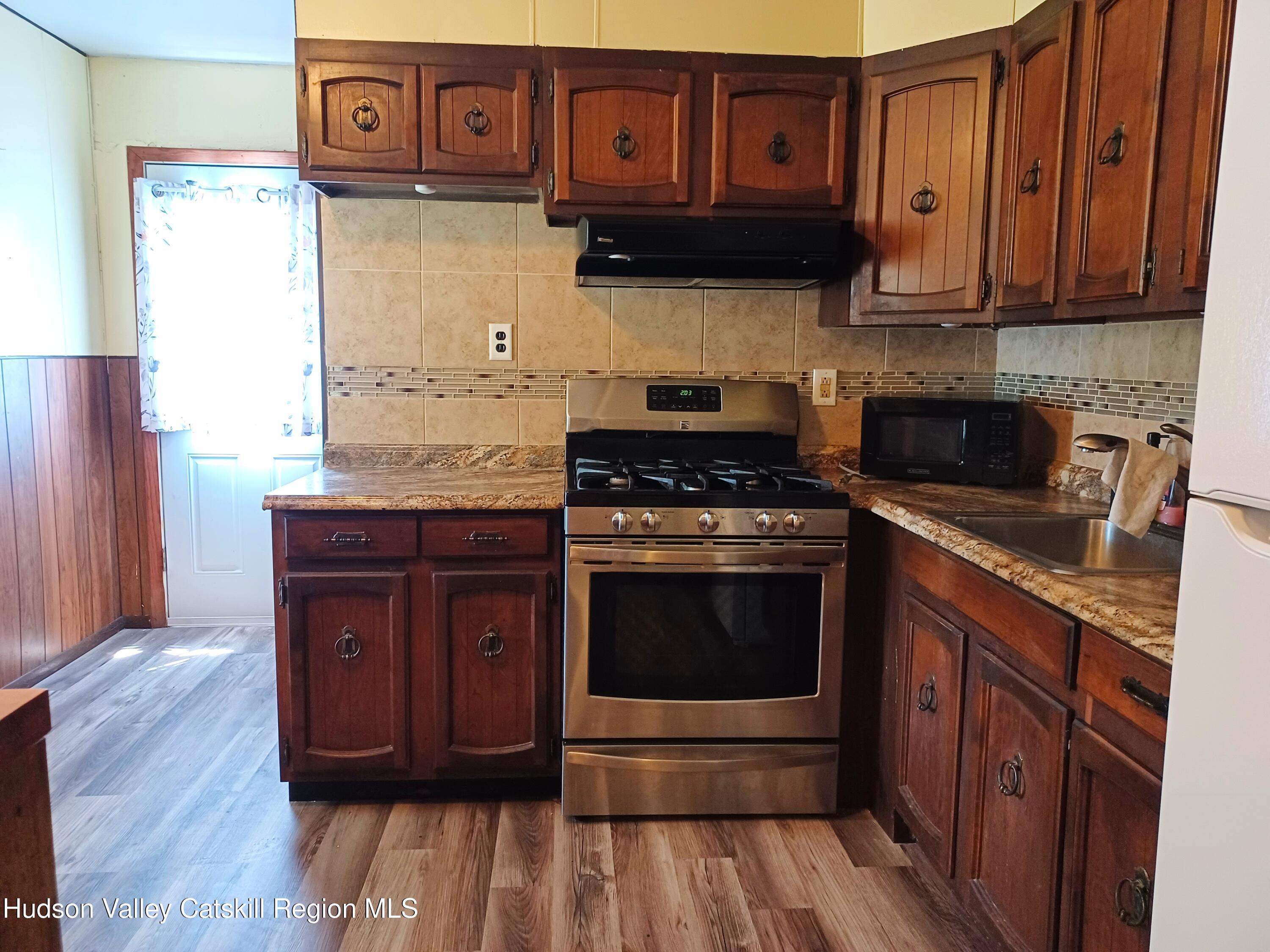 14 Center Road, High Falls, Texas image 5