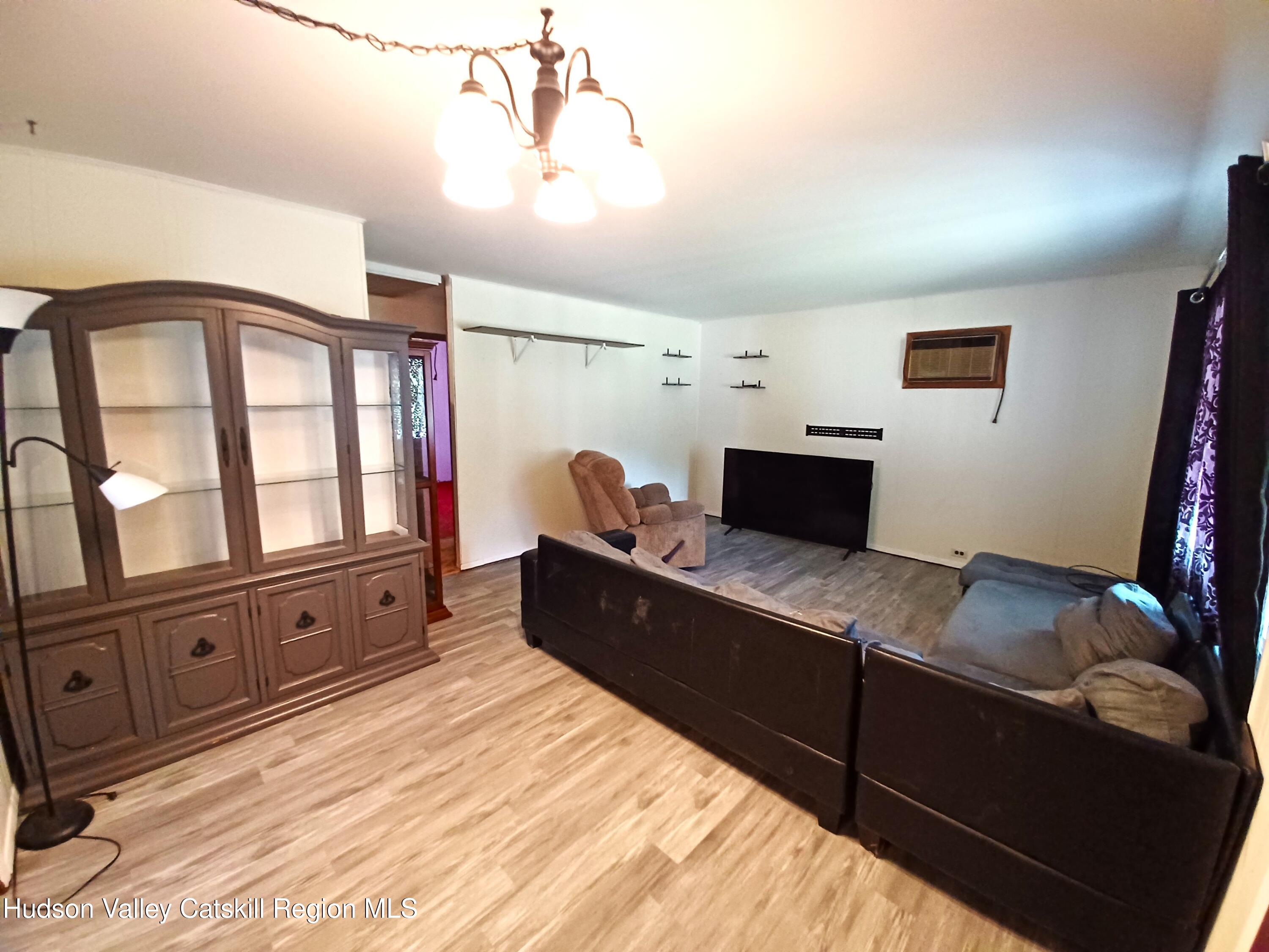 14 Center Road, High Falls, Texas image 9