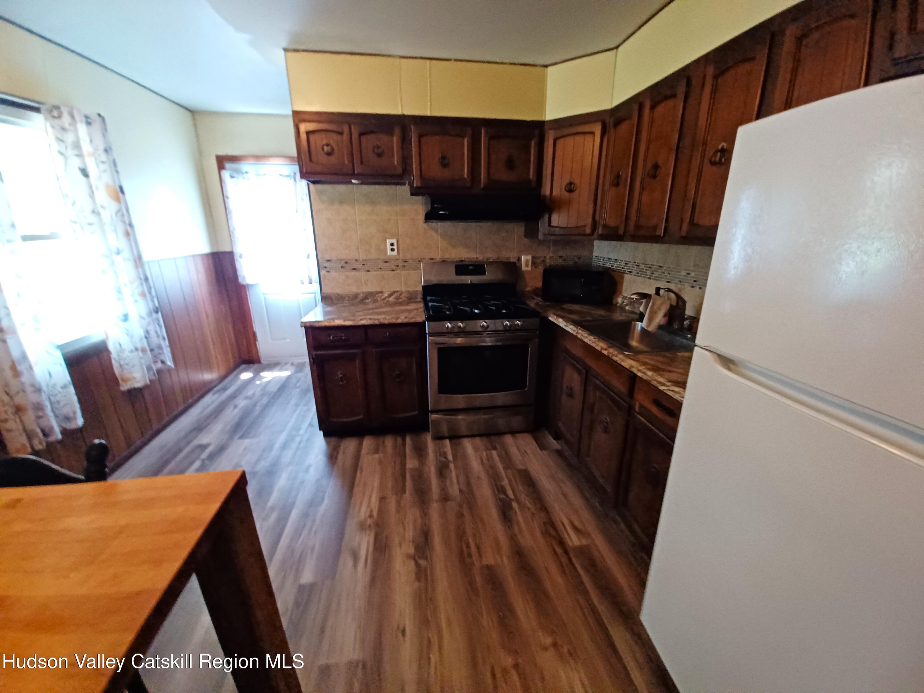 14 Center Road, High Falls, Texas image 4
