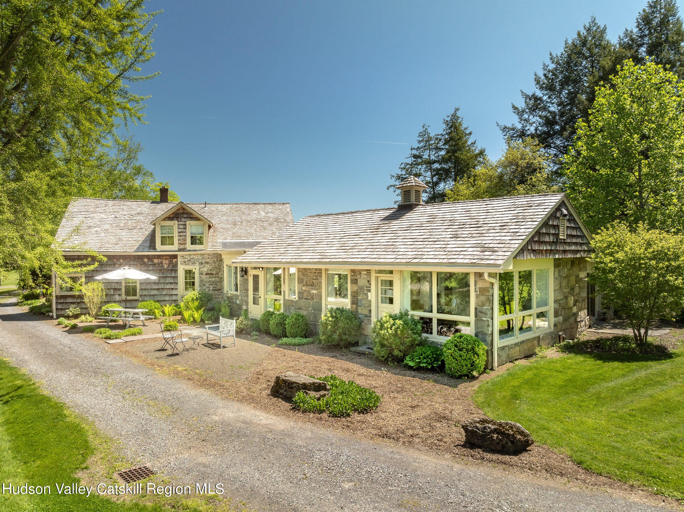 New Paltz, New York 12561, United States, 6 Bedrooms Bedrooms, ,5 BathroomsBathrooms,Residential,Active,57918