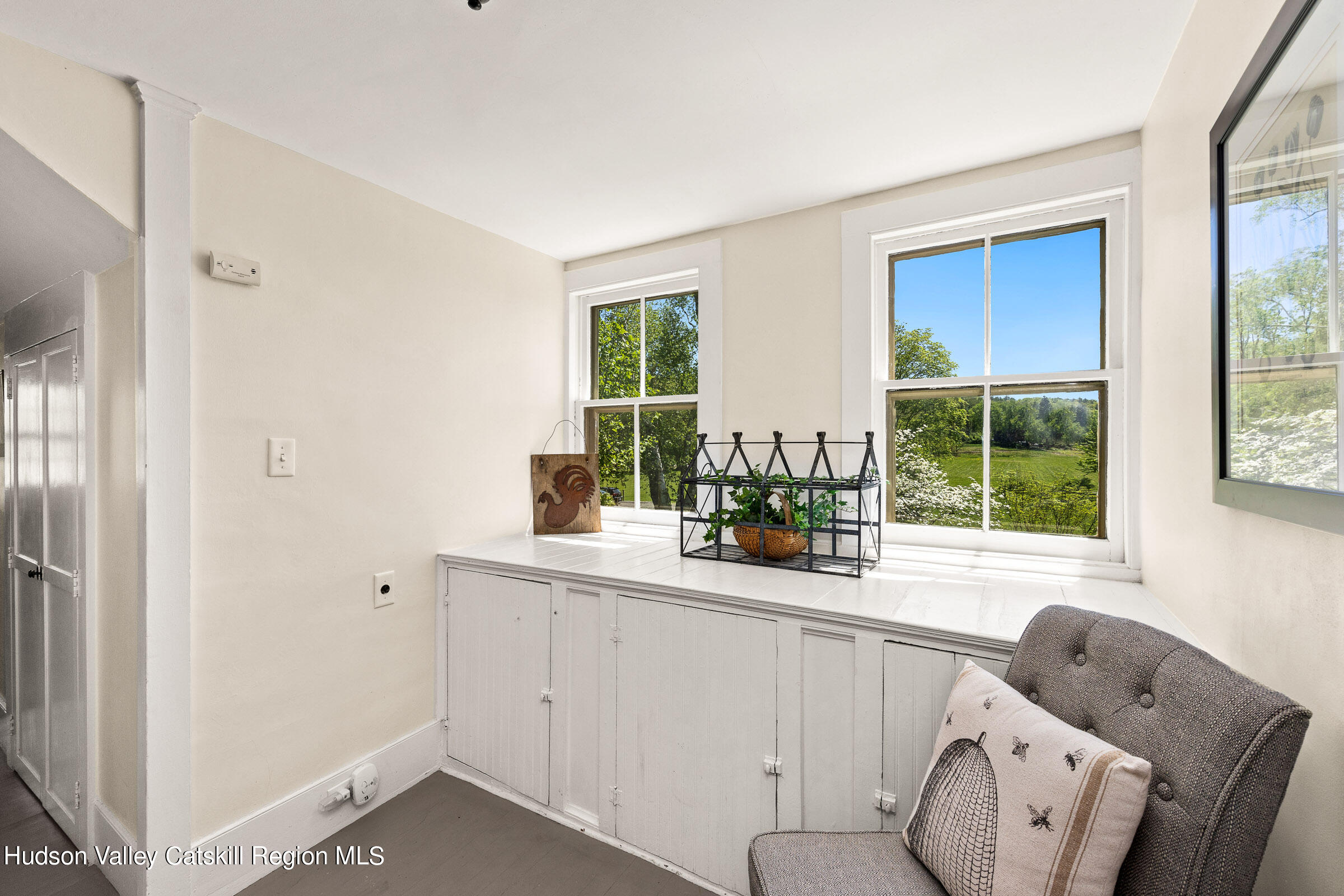 New Paltz, New York 12561, United States, 6 Bedrooms Bedrooms, ,5 BathroomsBathrooms,Residential,Active,57918