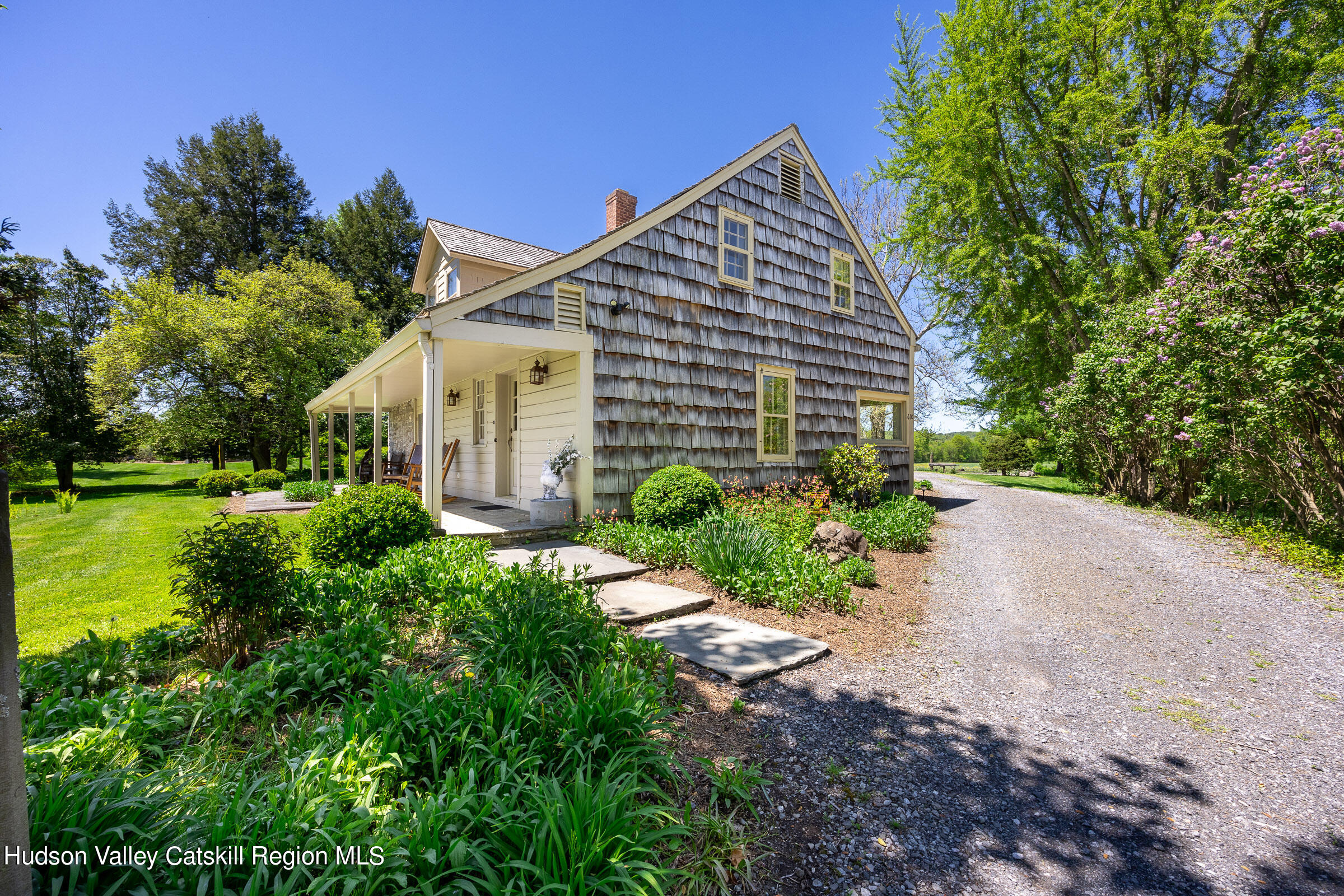 New Paltz, New York 12561, United States, 6 Bedrooms Bedrooms, ,5 BathroomsBathrooms,Residential,Active,57918