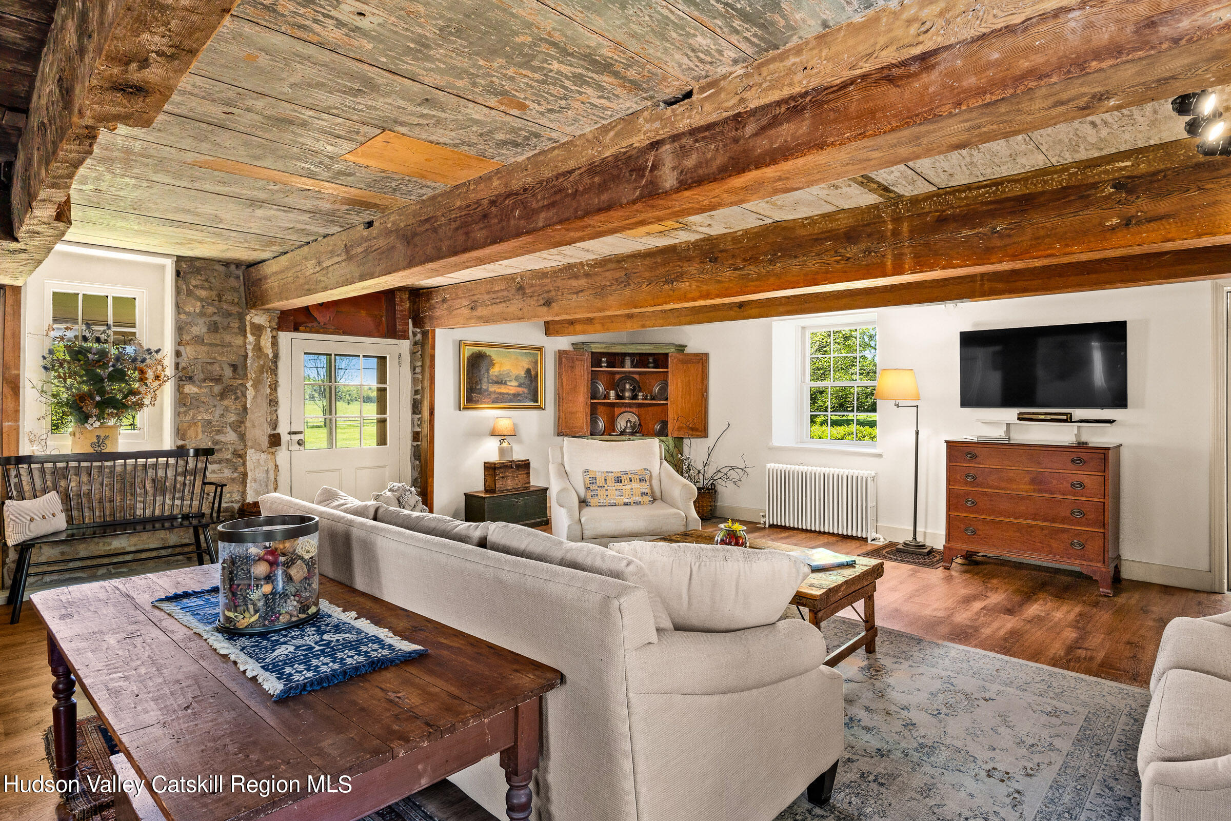 New Paltz, New York 12561, United States, 6 Bedrooms Bedrooms, ,5 BathroomsBathrooms,Residential,Active,57918