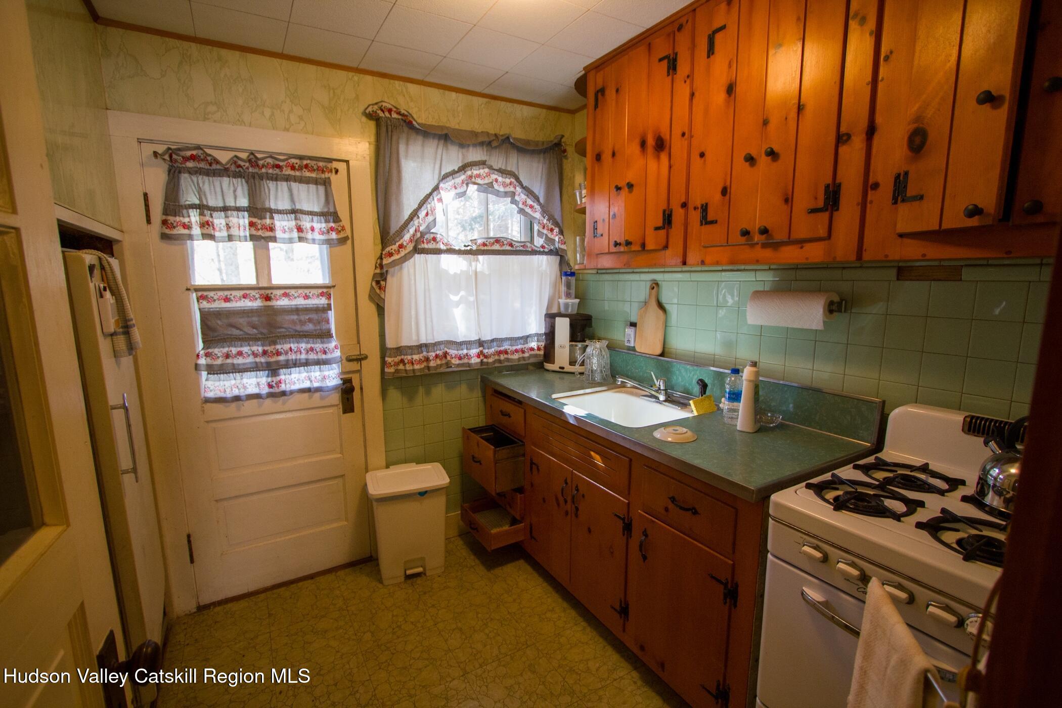 53 Burnham Hollow Road, Big Indian, New Mexico image 9