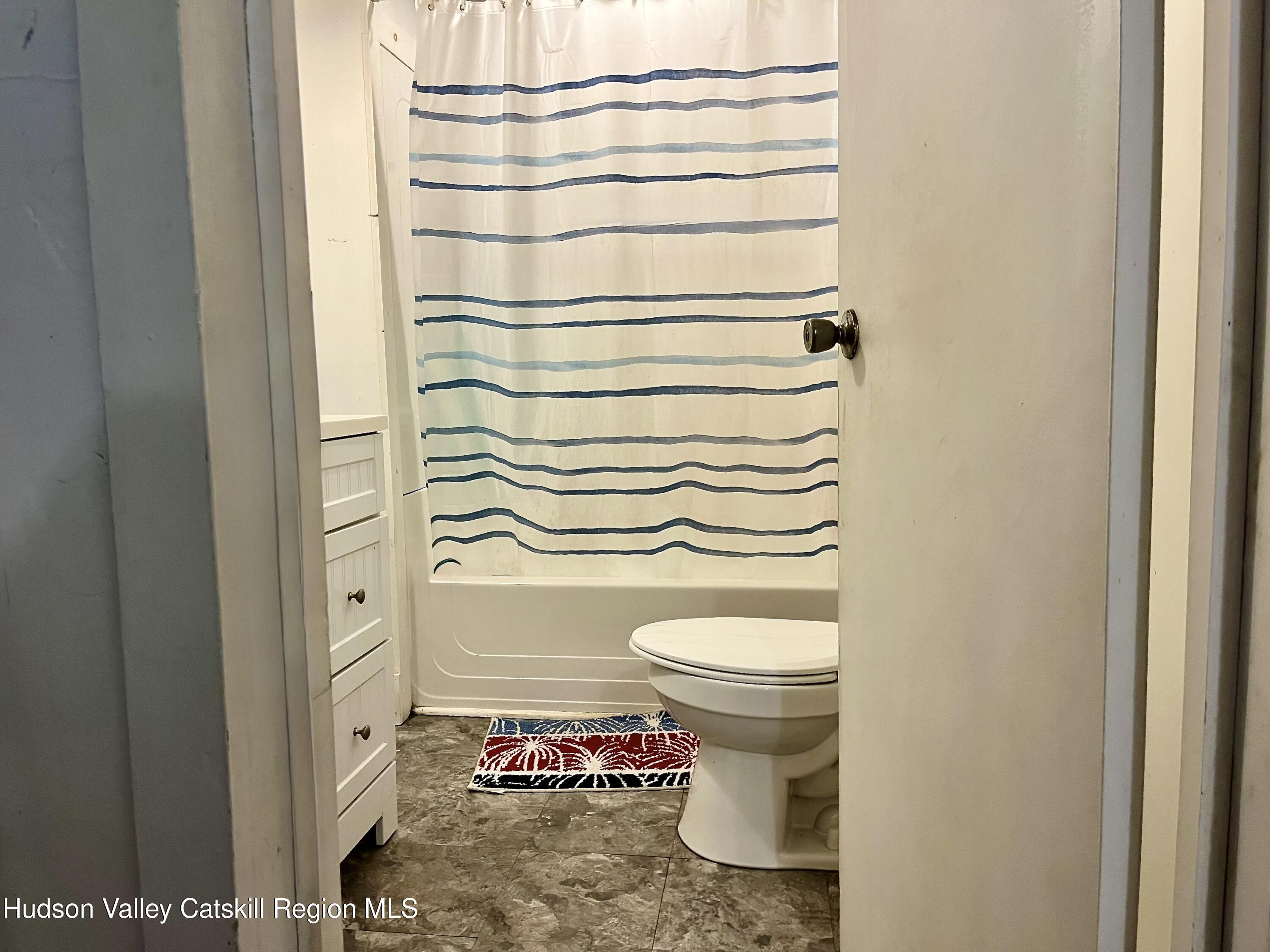 Valatie, New York 12184, United States, 5 Bedrooms Bedrooms, ,Residential,Pending,191953