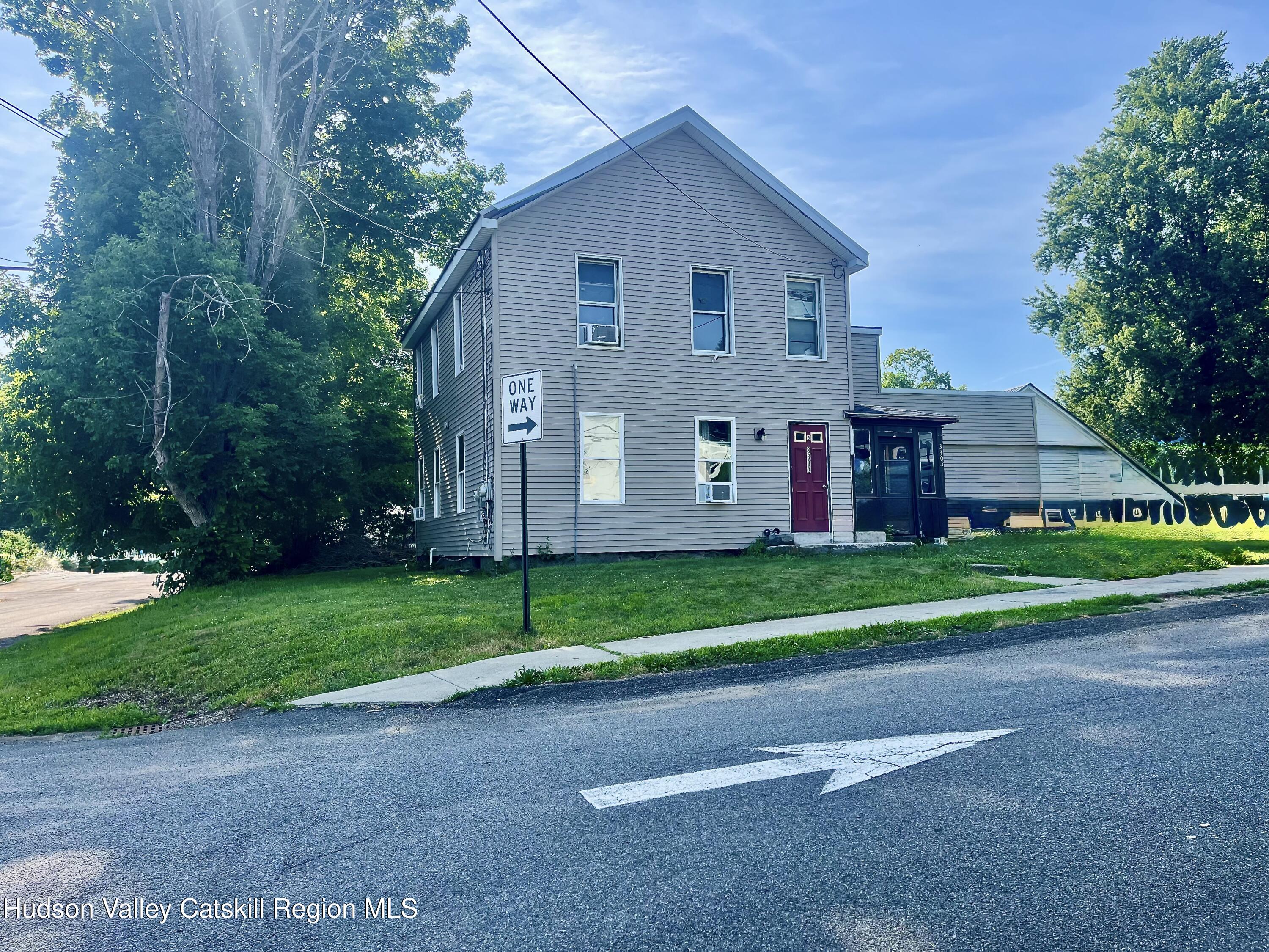 Valatie, New York 12184, United States, 5 Bedrooms Bedrooms, ,Residential,Pending,191953