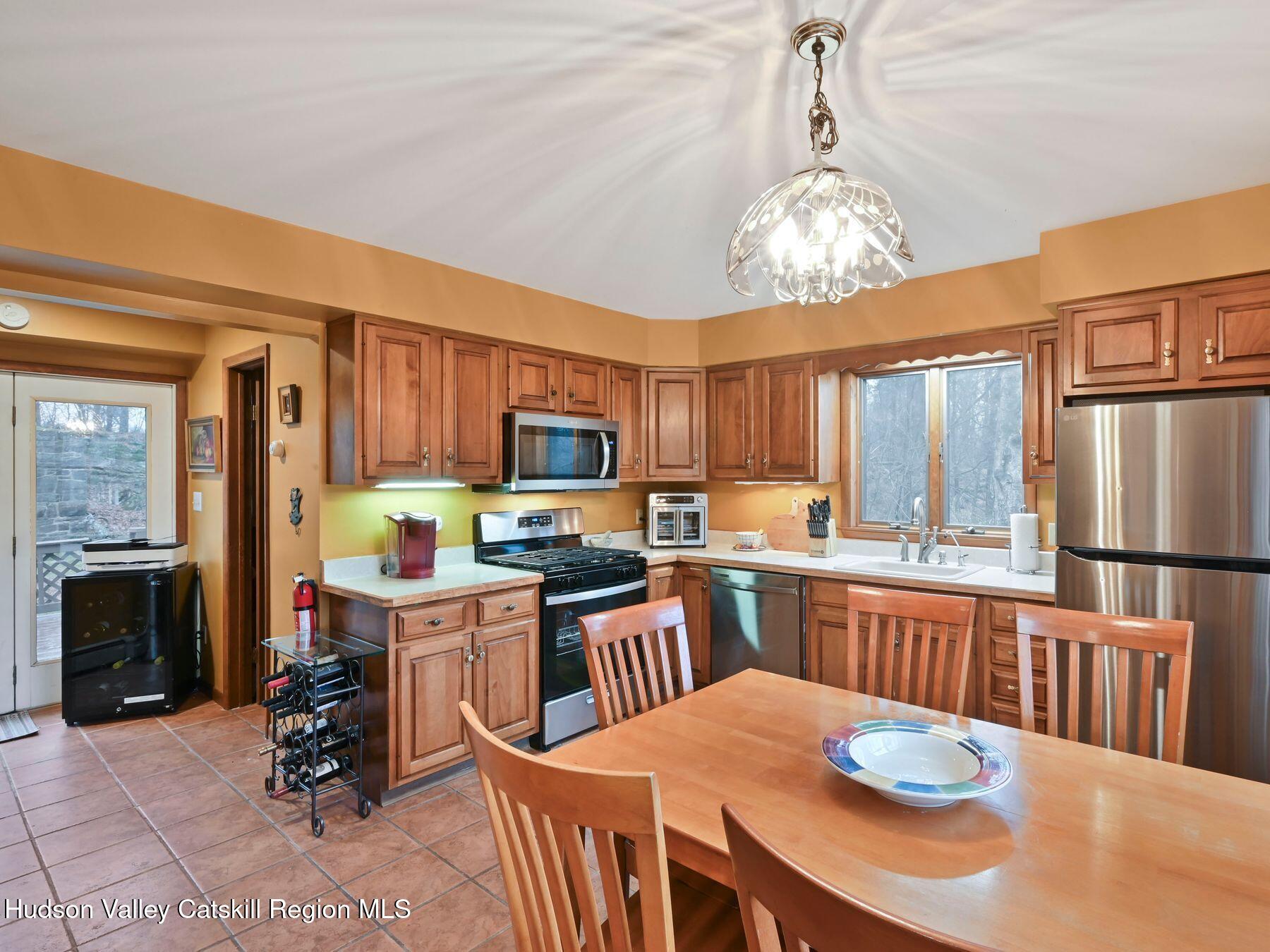 2846 Route 32 Circle, Saugerties, Texas image 9