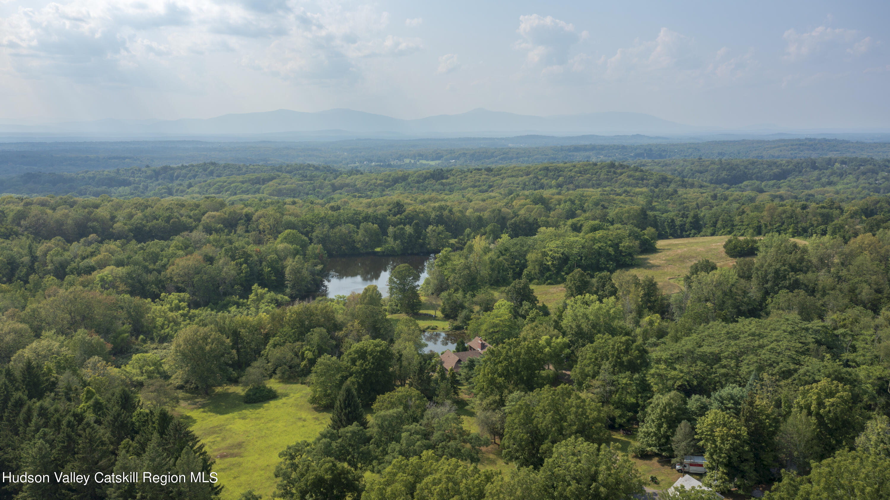 159 Sawmill Road, Milan, New York - 3 Bedrooms  
4 Bathrooms  
10 Rooms - 