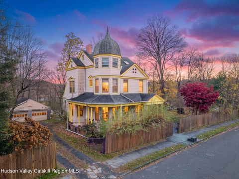 Homes For Sale - 156 Hunter Street<br/> Kingston, NY 12401