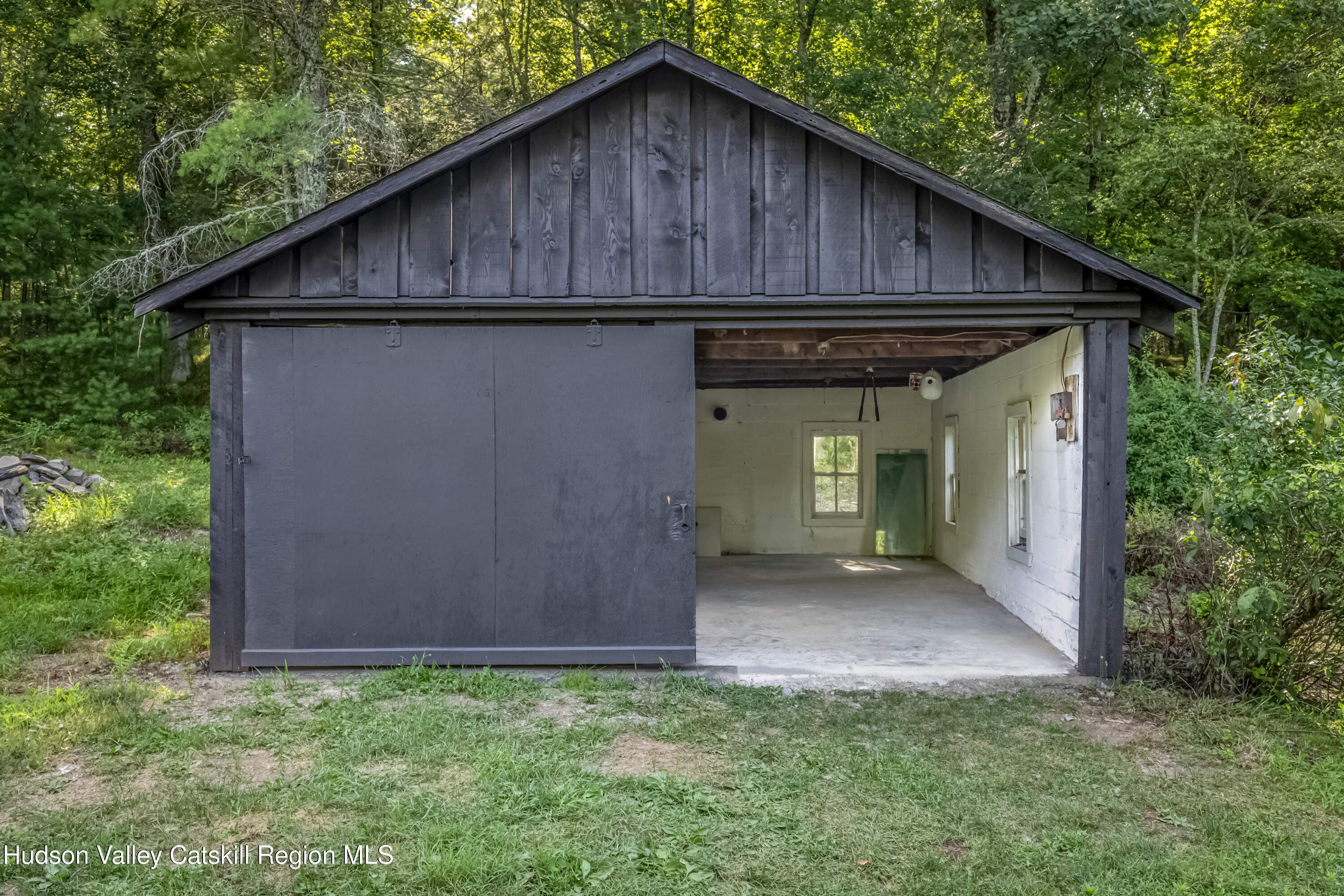 Accord, New York 12404, United States, 3 Bedrooms Bedrooms, ,2 BathroomsBathrooms,Residential,Active,179347