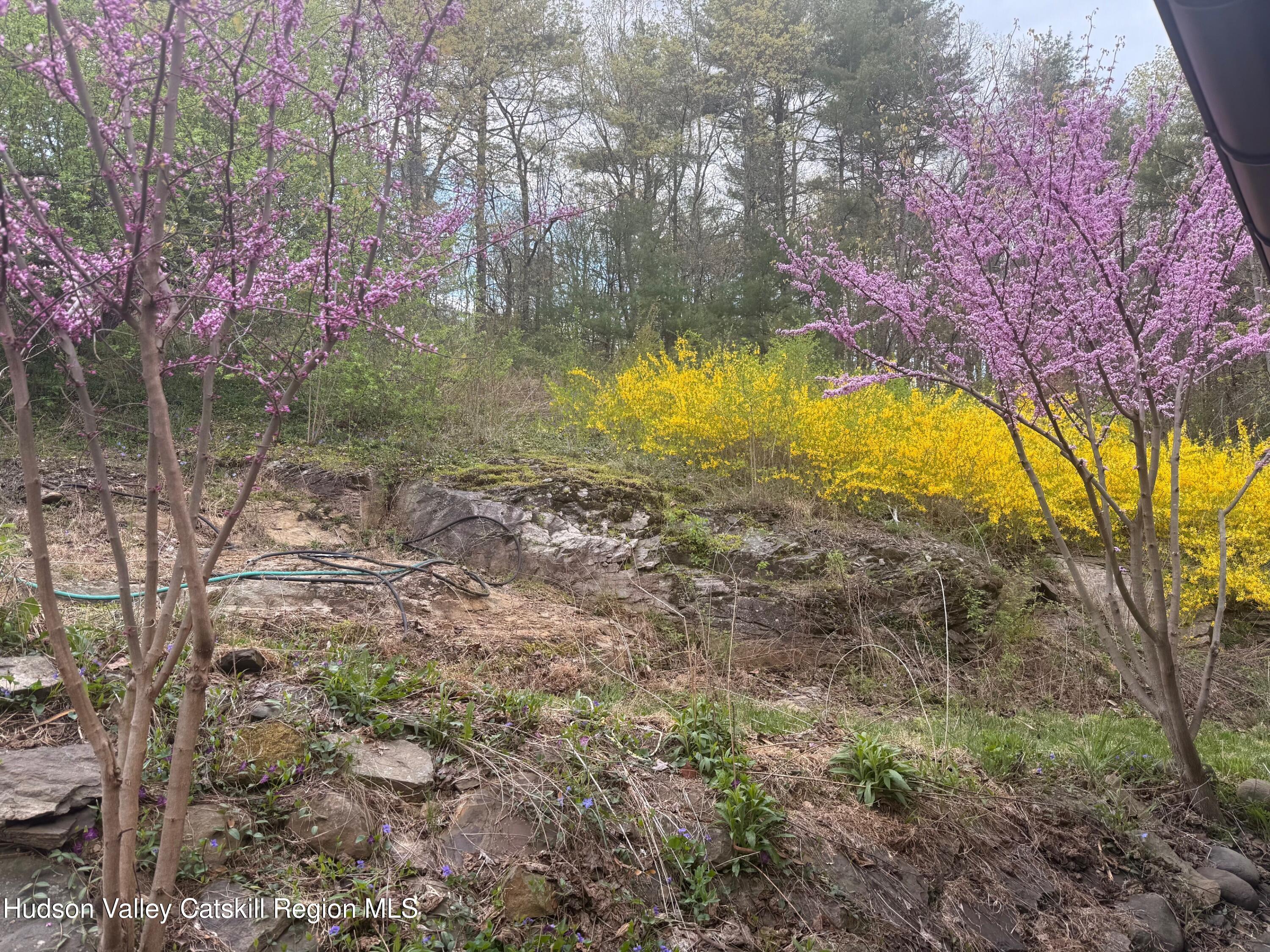 Accord, New York 12404, United States, 3 Bedrooms Bedrooms, ,2 BathroomsBathrooms,Residential,Active,179347