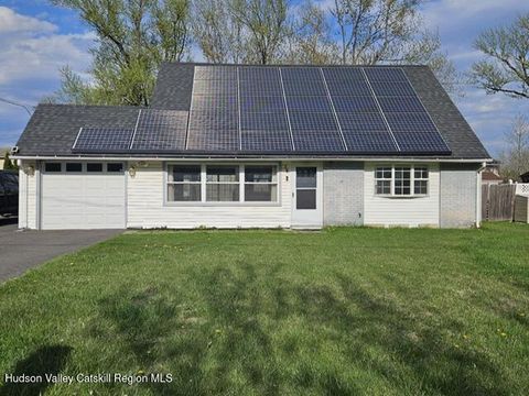 MLS: 20251078
