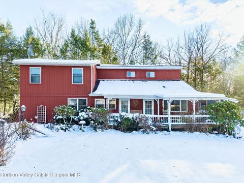 Photo of 28 John Carle Road, Saugerties, NY 12477 (MLS # 20256044)