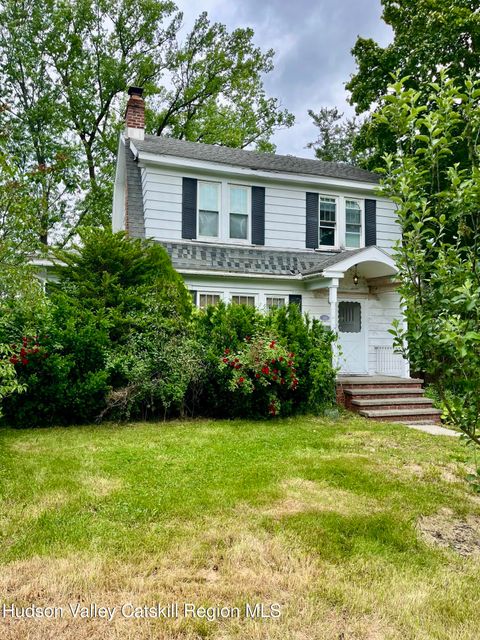 Homes For Sale - 45 Greenway<br/> Albany, NY 12208