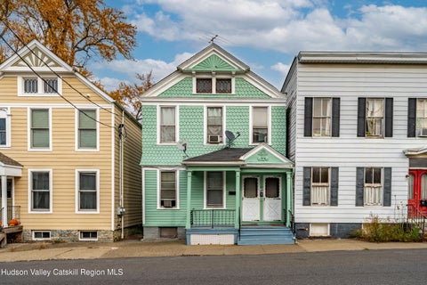 Multifamily For Sale - 544 State Street<br/> Hudson, NY 12534