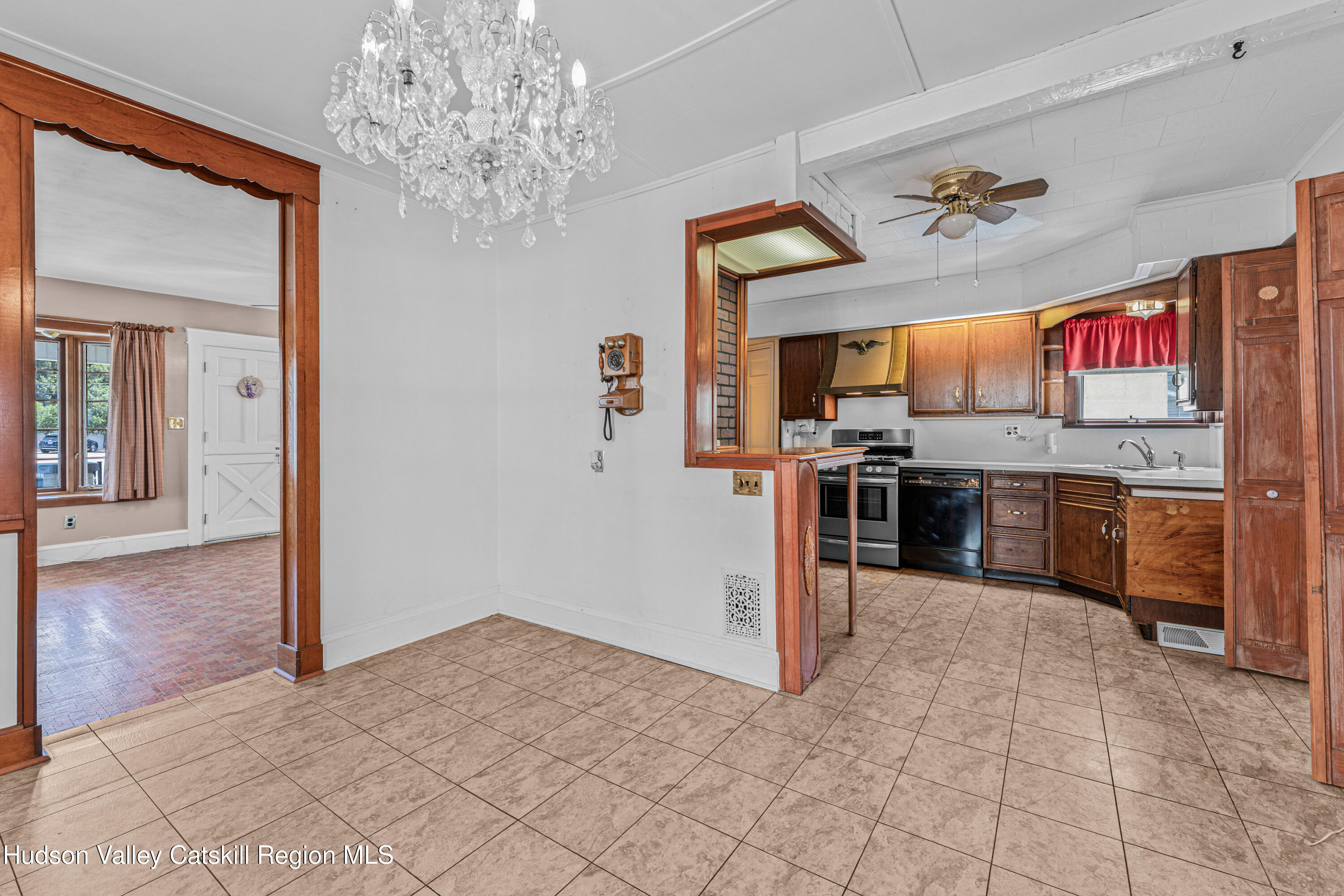 429 Albany Avenue, Kingston, New Mexico image 8