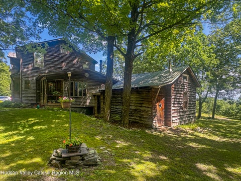 Homes For Sale - 231 Manorville Road<br/> Saugerties, NY 12477