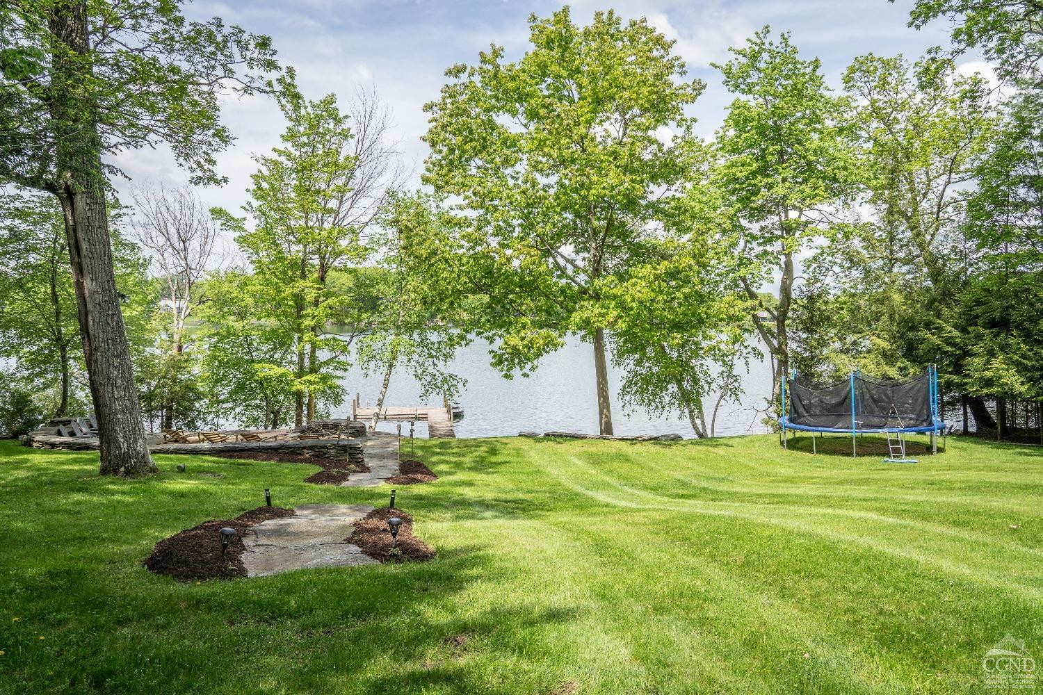 250a Island Dr Dr, Craryville, New York image 2