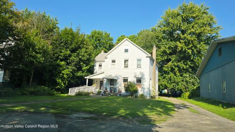 Homes For Sale - 110 Hudson Avenue<br/> Chatham, NY 12037