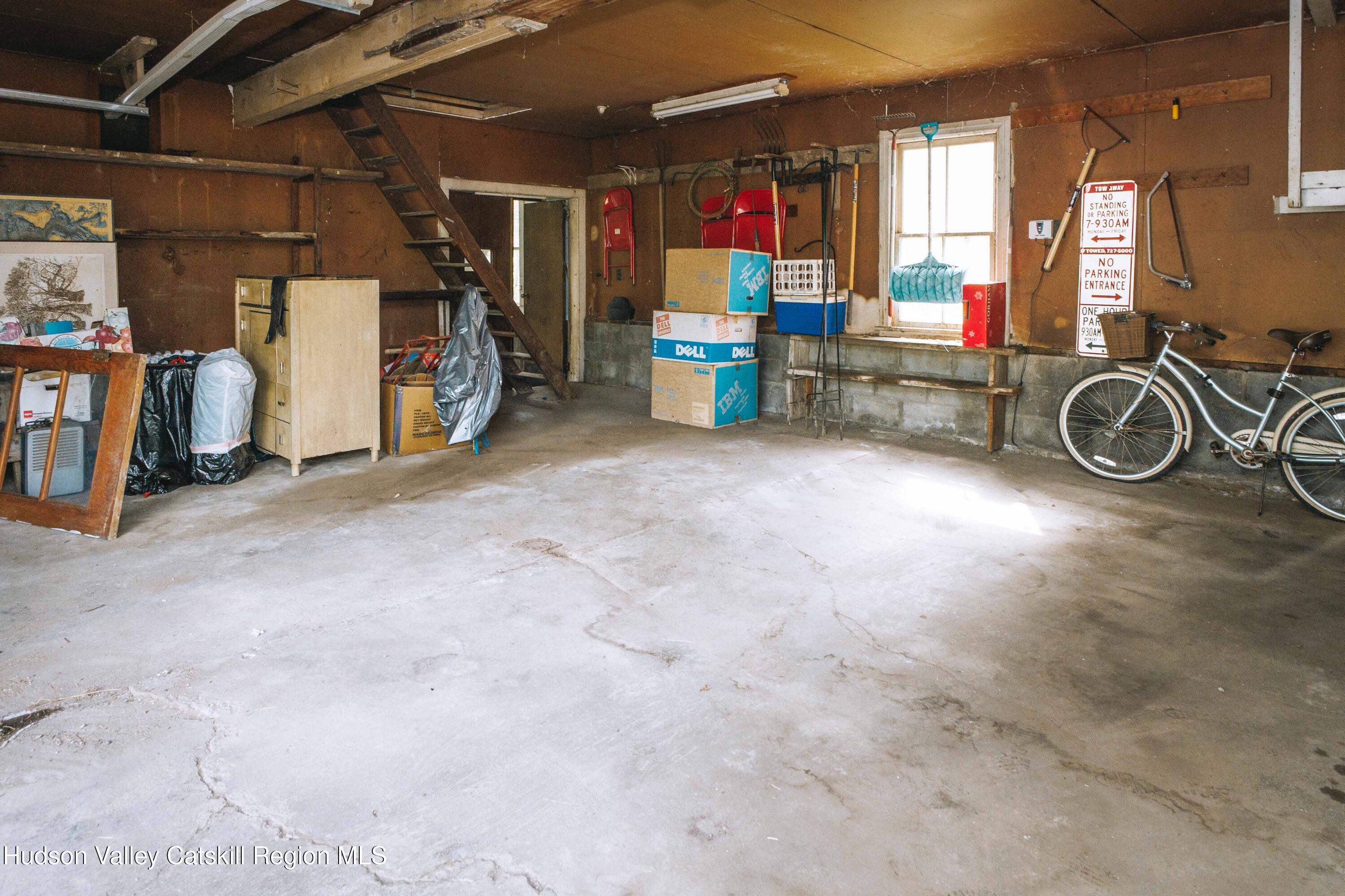 40 W Hanzl Lane, Saugerties, Texas image 39