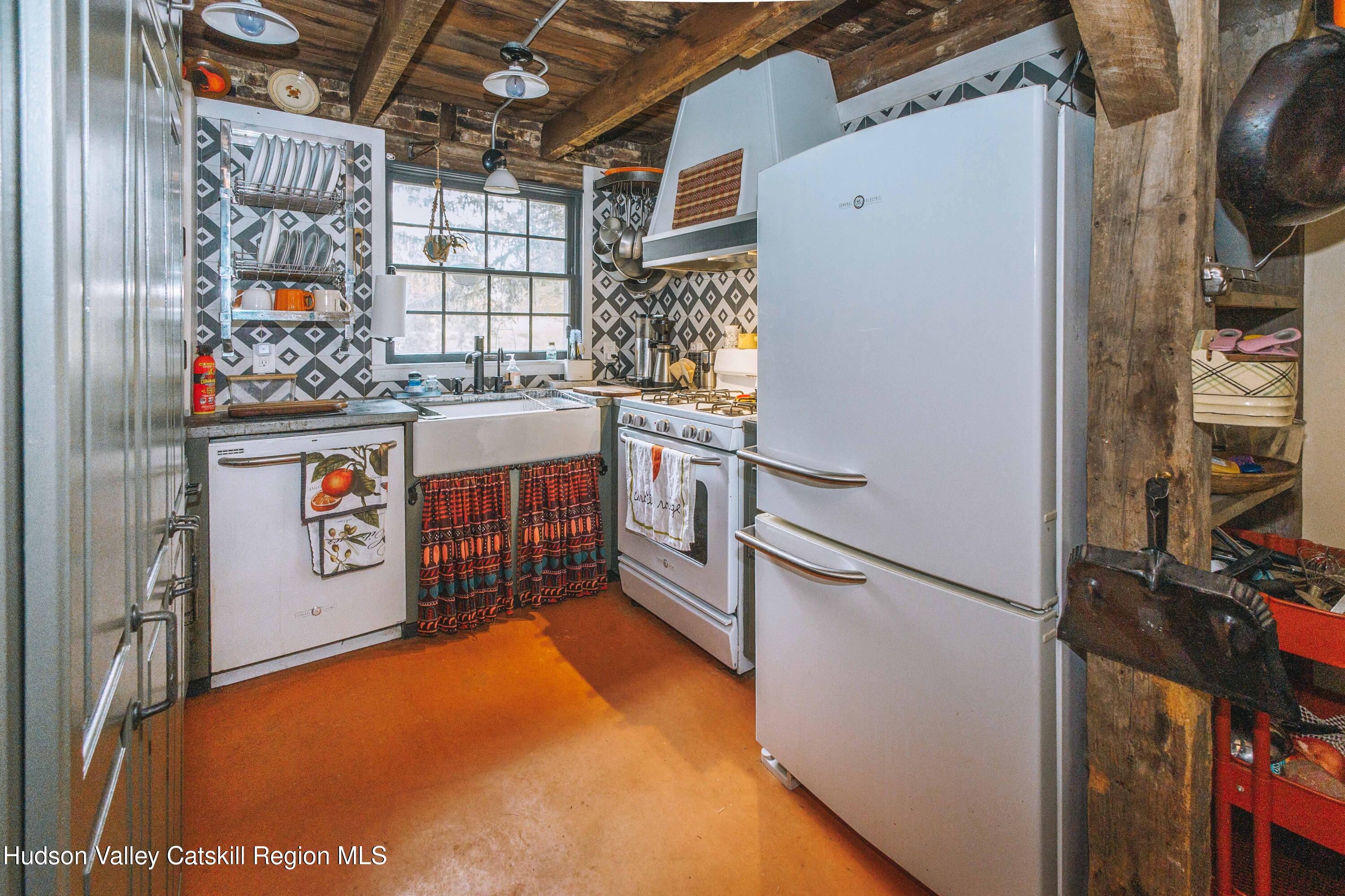 40 W Hanzl Lane, Saugerties, Texas image 16