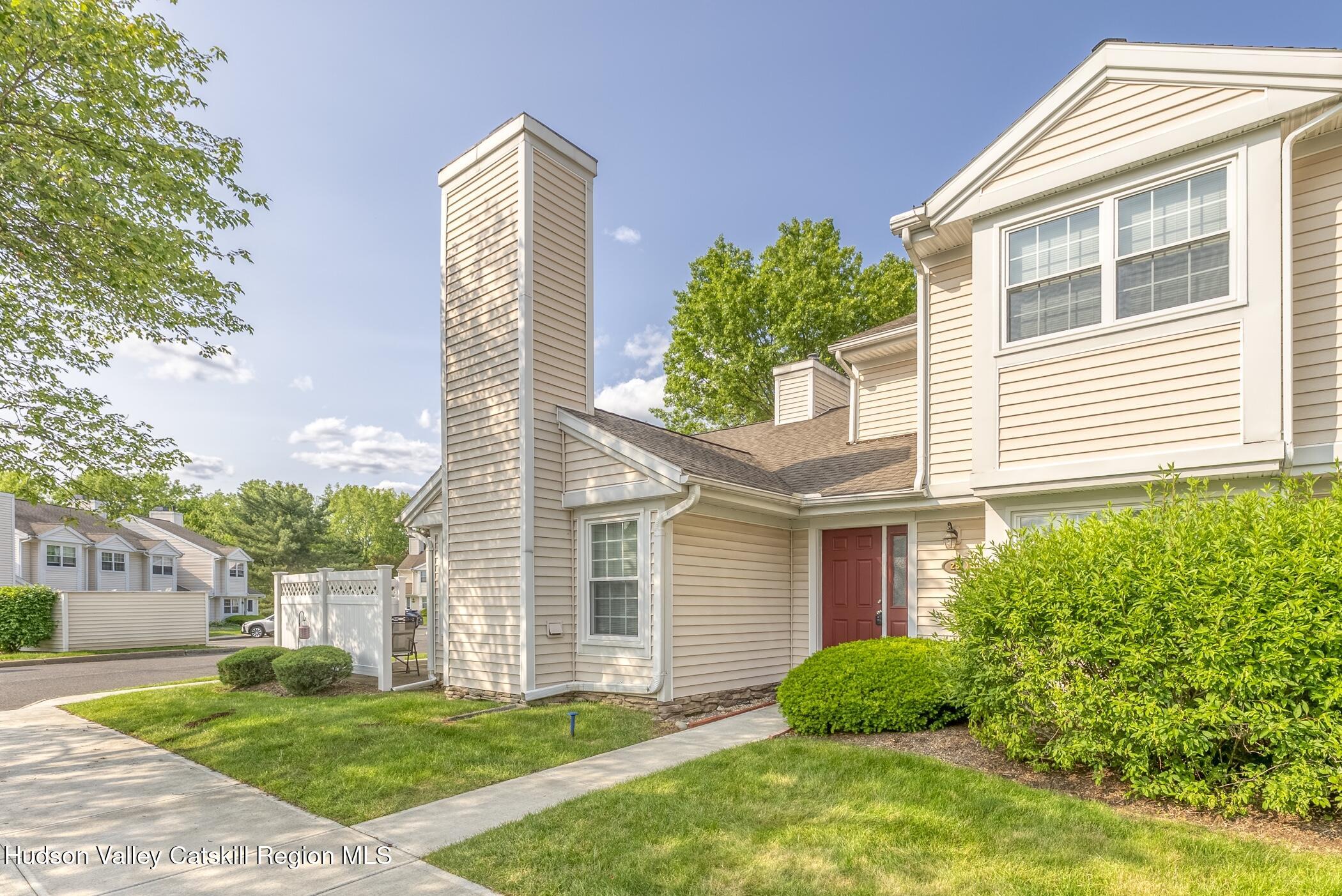 29 Penstock Lane, Lake Katrine, Ohio image 1