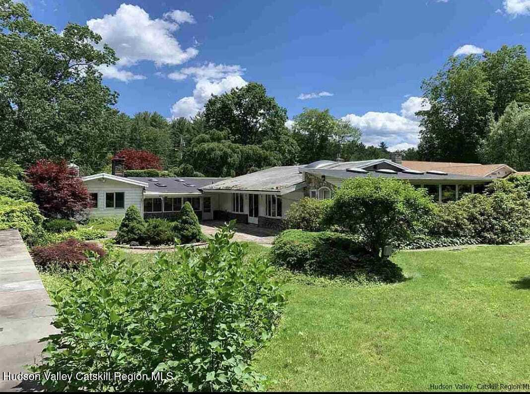 Rental Property at 53 Pine Street, West Hurley, New York - Bedrooms: 3 
Bathrooms: 2 
Rooms: 9  - $4,000 MO.