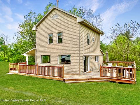 Homes For Sale - 51 Grays Lane<br/> Tannersville, NY 12485