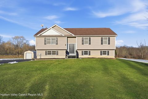 Photo of 22 Cook Lane, Gardiner, NY 12525 (MLS # 20260017)