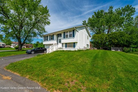 Photo of 4 Arthur Avenue, Hudson, NY 12534 (MLS # 20262820)