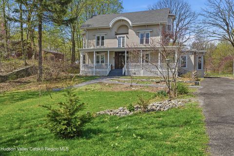 Photo of 1131 Main Street, Malden On Hudson, NY 12453 (MLS # 20261778)