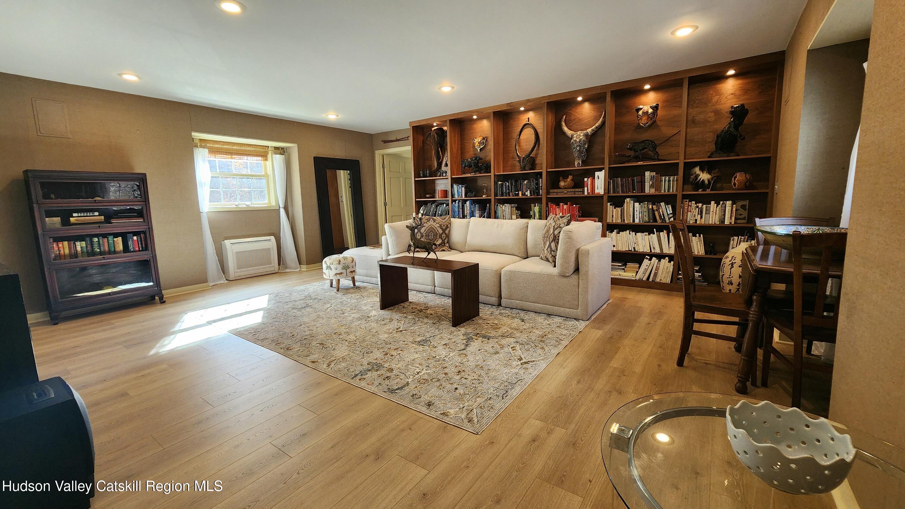 Saugerties, New York 12477, United States, 1 Bedroom Bedrooms, ,1 BathroomBathrooms,Residential,Active,80082