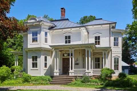Photo of 31 Chestnut Street, Rhinebeck, NY 12572 (MLS # 20262855)