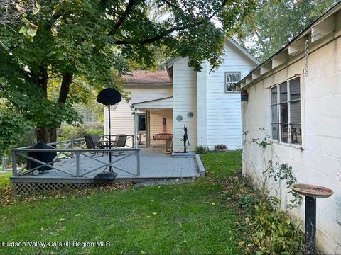 Photo of 675 Ny-81, Coxsackie, NY 12051 (MLS # 20260528)