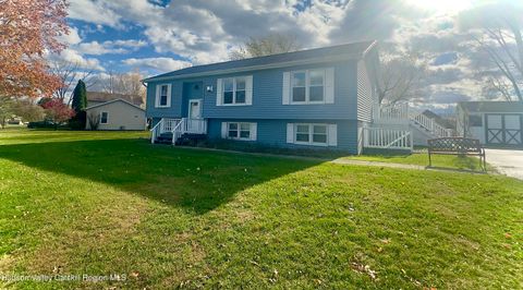 Photo of 6 Molly White Drive, Coxsackie, NY 12051 (MLS # 20255495)