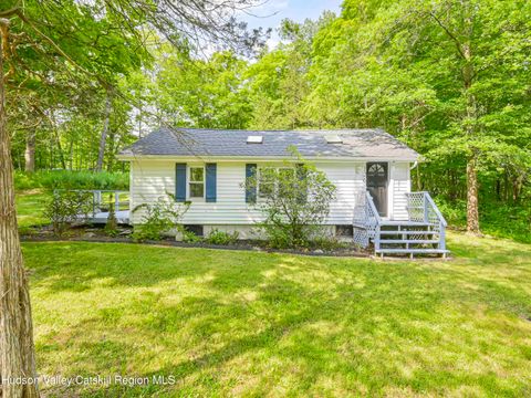 Homes For Sale - 126 Hommelville Road<br/> Ulster County, Saugerties, NY 12477