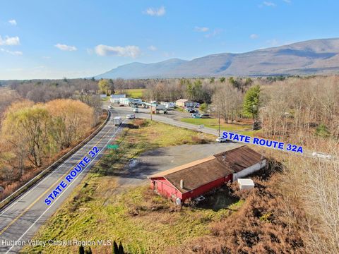 Photo of 8 Route 32a, Saugerties, NY 12477 (MLS # 20260425)