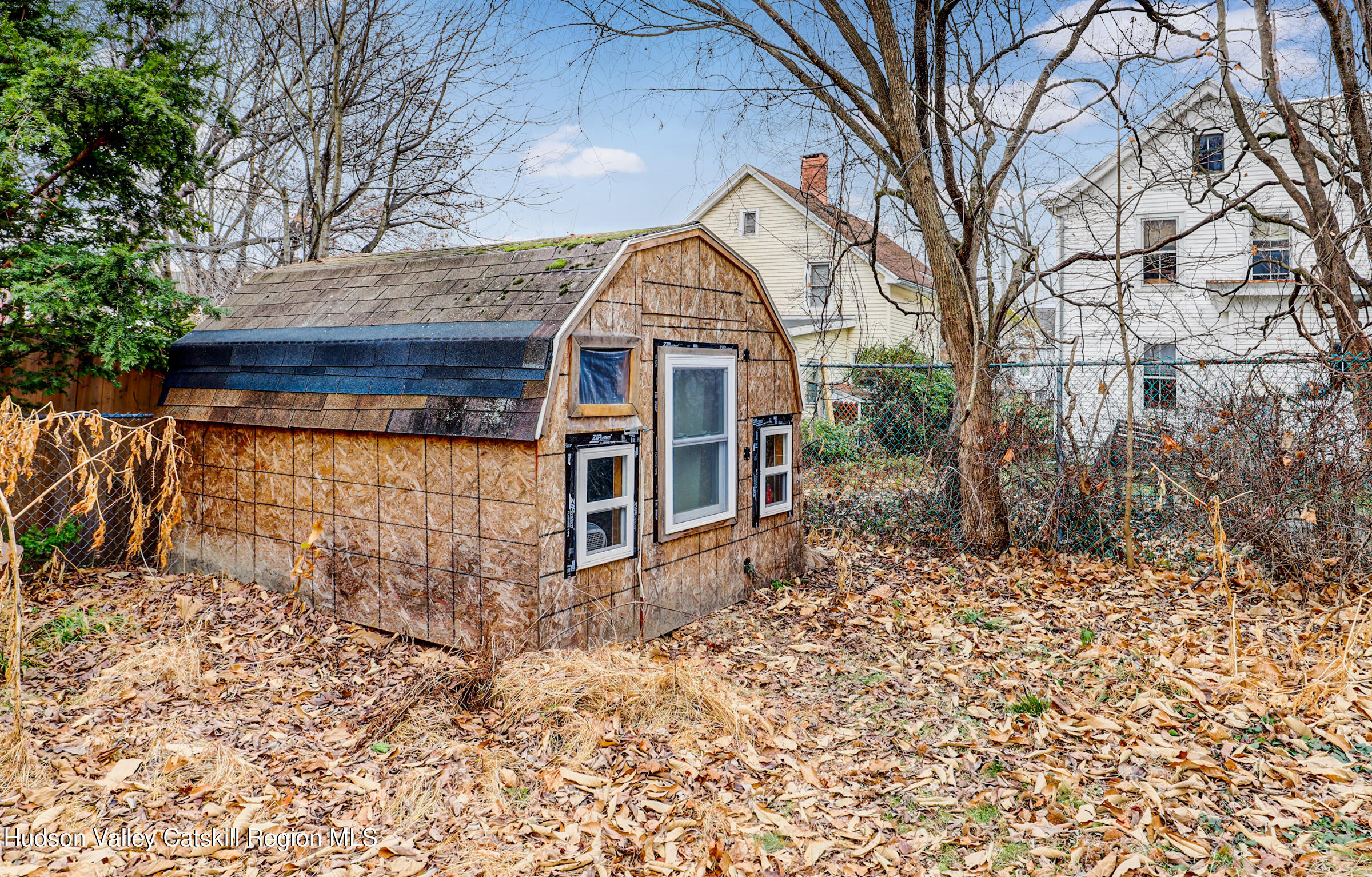 Kingston, New York 12401, United States, 2 Bedrooms Bedrooms, ,1 BathroomBathrooms,Residential,Pending,28525