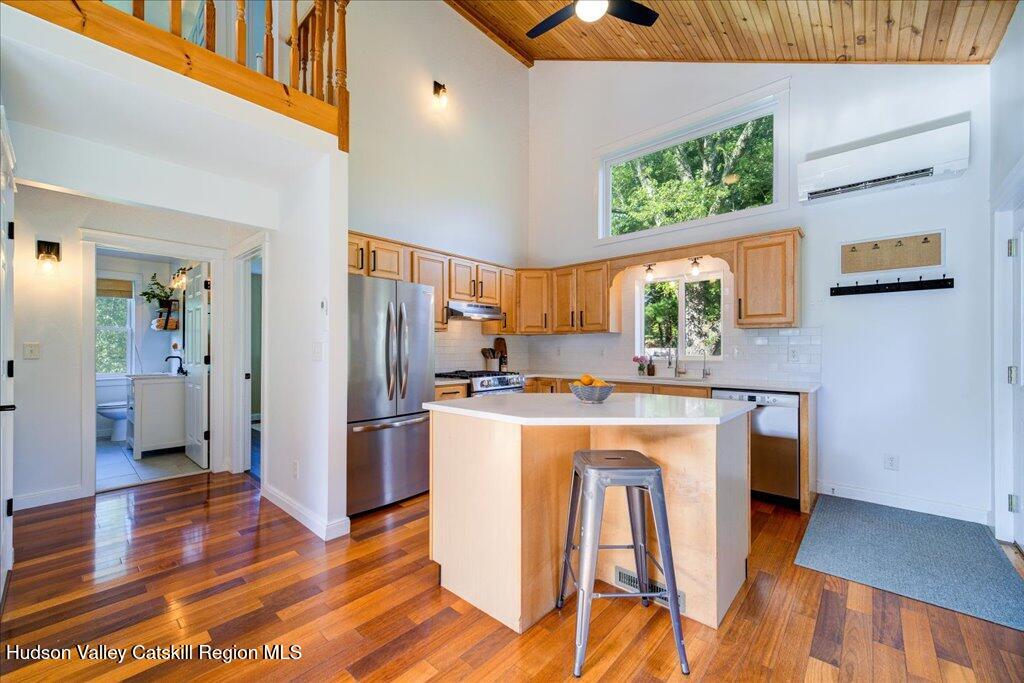 Accord, New York 12404, United States, 4 Bedrooms Bedrooms, ,2 BathroomsBathrooms,Residential,Active,120803